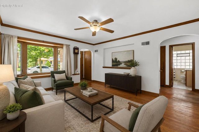 2406 S 82nd STREET, West Allis, WI 53219
