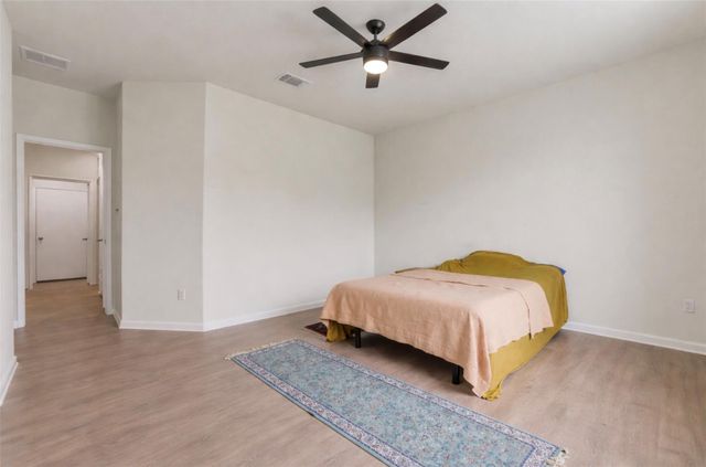 155 Big Leaf DR, Buda, TX 78610