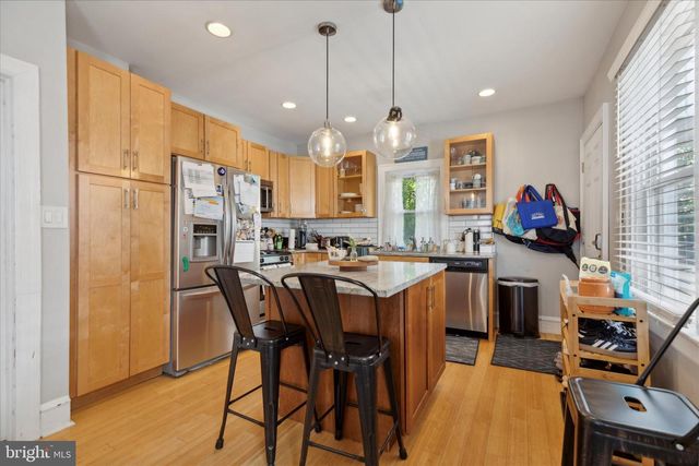 36 S CRICKET TER, Ardmore, PA 19003