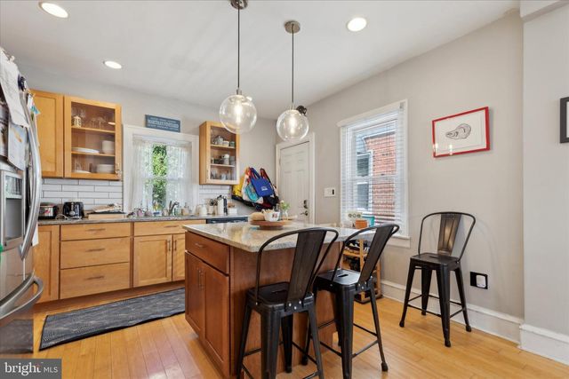 36 S CRICKET TER, Ardmore, PA 19003