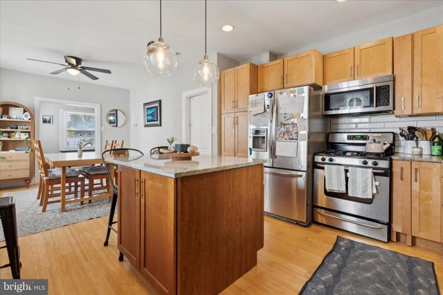 36 S CRICKET TER, Ardmore, PA 19003