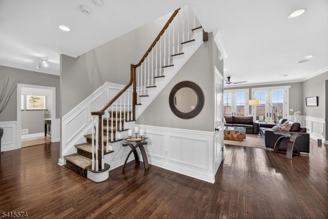 9 Catalina Dr, Byram Twp., NJ 07871