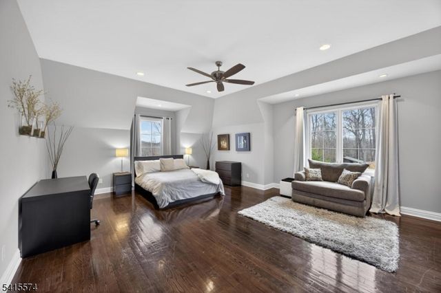 9 Catalina Dr, Byram Twp., NJ 07871