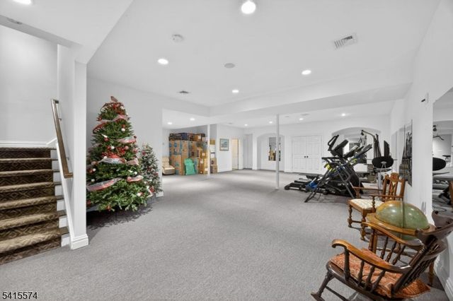 9 Catalina Dr, Byram Twp., NJ 07871