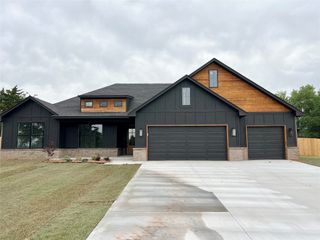 1530 Safari Drive, Guthrie, OK 73044
