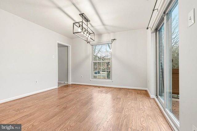 2 THE STRAND, Sparks, MD 21152