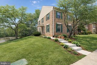 2 THE STRAND, Sparks, MD 21152