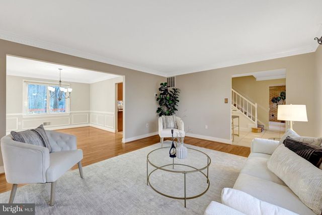 987 OLD HOLLY DR, Great Falls, VA 22066