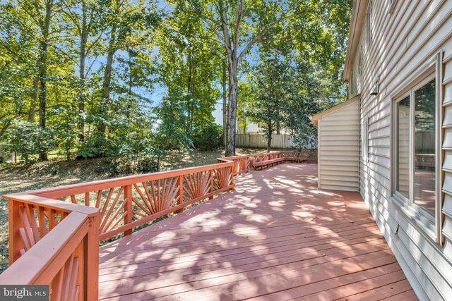 987 OLD HOLLY DR, Great Falls, VA 22066