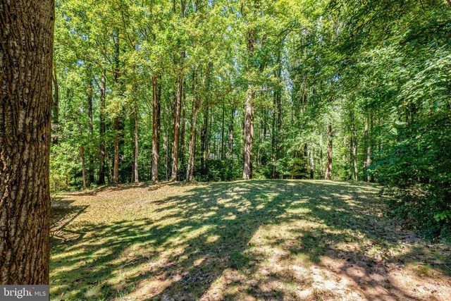 987 OLD HOLLY DR, Great Falls, VA 22066