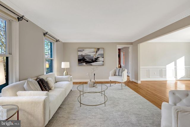 987 OLD HOLLY DR, Great Falls, VA 22066