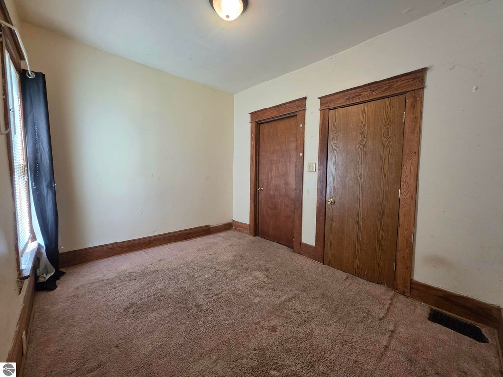 Image 16 of property listing at 120 Moyer Avenue, Alma, MI 48801