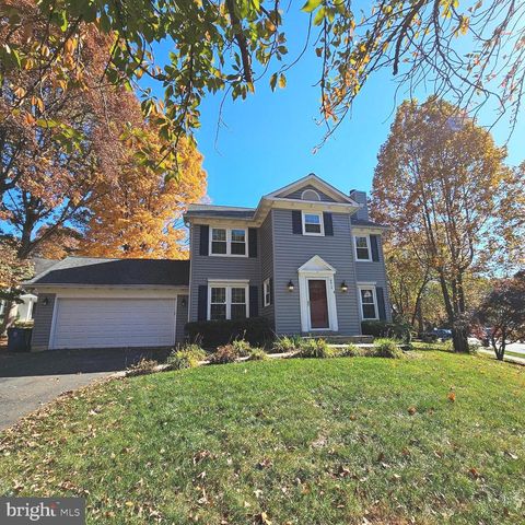 6413 FOUR OAKS LN, Burke, VA 22015