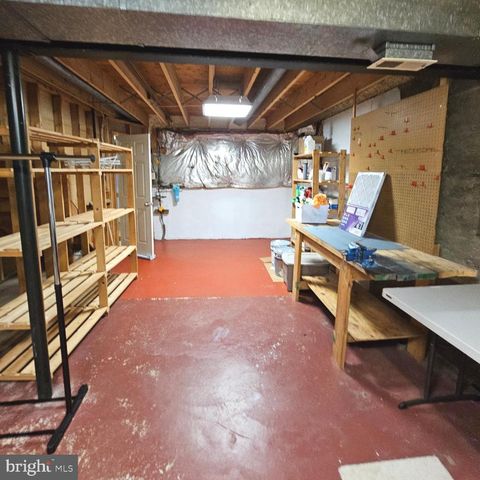 6413 FOUR OAKS LN, Burke, VA 22015