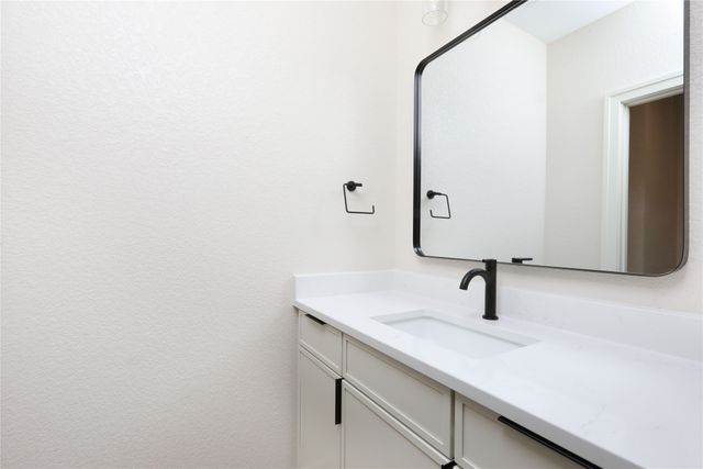 605 Pelican Drive, Polk City, IA 50226