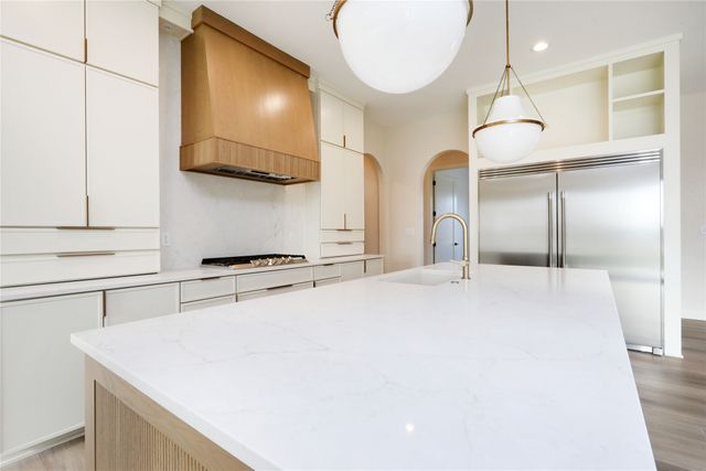 605 Pelican Drive, Polk City, IA 50226