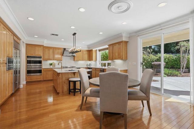 2228 Belvedere Cir, Roseville, CA 95678