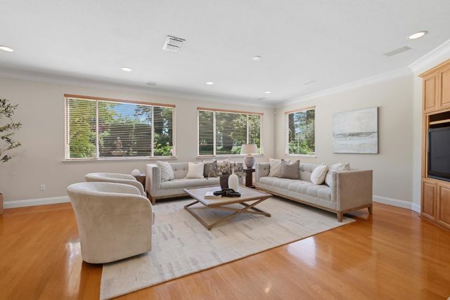2228 Belvedere Cir, Roseville, CA 95678