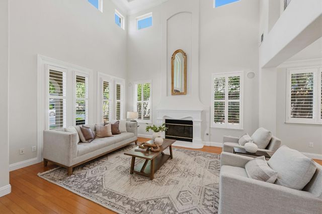 2228 Belvedere Cir, Roseville, CA 95678