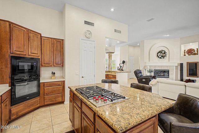 1050 N KRISTIN Lane, Chandler, AZ 85226