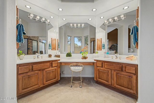 1050 N KRISTIN Lane, Chandler, AZ 85226