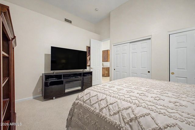 1050 N KRISTIN Lane, Chandler, AZ 85226
