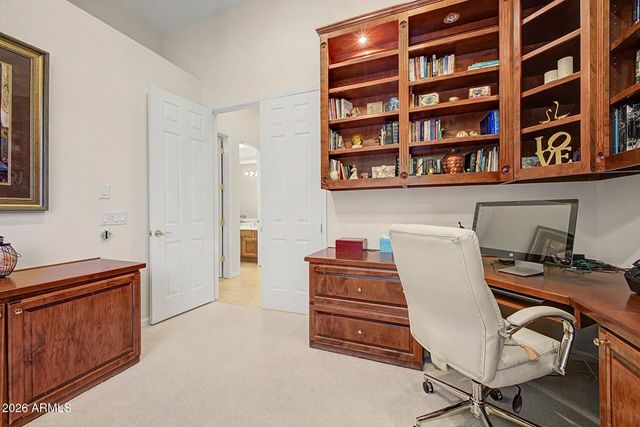 1050 N KRISTIN Lane, Chandler, AZ 85226