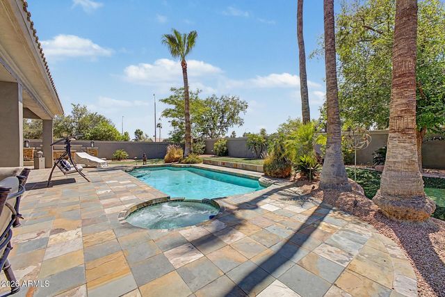 1050 N KRISTIN Lane, Chandler, AZ 85226