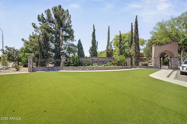 1050 N KRISTIN Lane, Chandler, AZ 85226