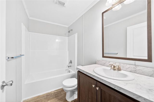 15 Surf Drive, Forward Twp, PA 15020