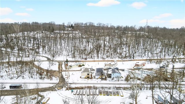 15 Surf Drive, Forward Twp, PA 15020