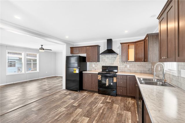 15 Surf Drive, Forward Twp, PA 15020