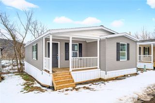 15 Surf Drive, Forward Twp, PA 15020