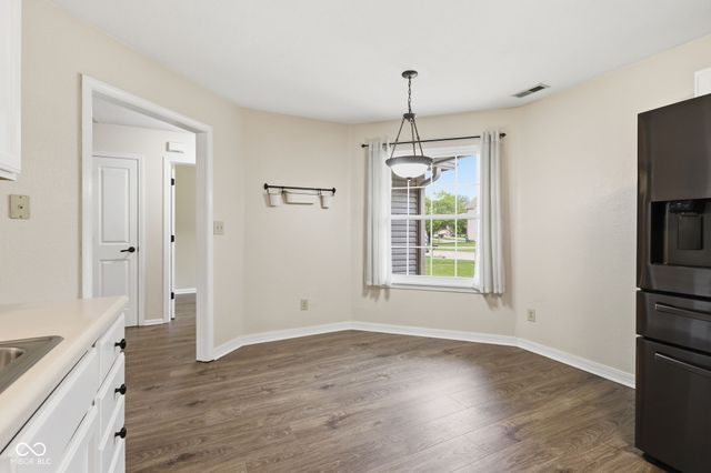 7141 Bracken Lane, Indianapolis, IN 46239