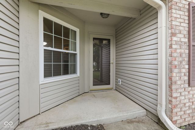 7141 Bracken Lane, Indianapolis, IN 46239
