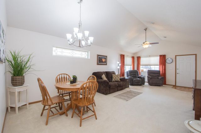 845 12th Avenue W, West Fargo, ND 58078