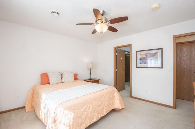 845 12th Avenue W, West Fargo, ND 58078