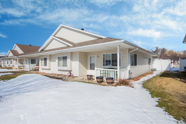 845 12th Avenue W, West Fargo, ND 58078