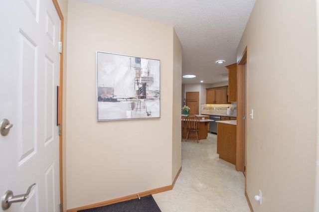 845 12th Avenue W, West Fargo, ND 58078