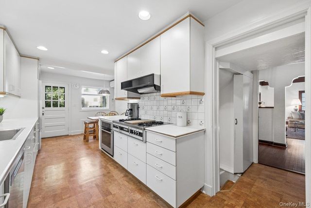 144 N Chatsworth Avenue, Larchmont, NY 10538