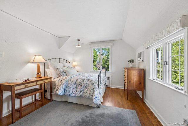 144 N Chatsworth Avenue, Larchmont, NY 10538