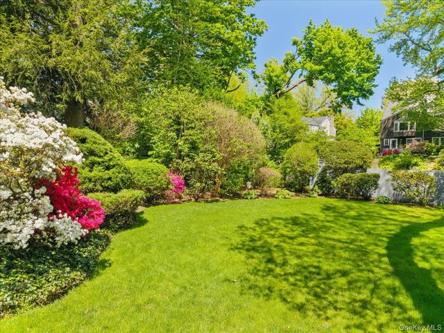 144 N Chatsworth Avenue, Larchmont, NY 10538
