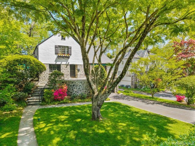 144 N Chatsworth Avenue, Larchmont, NY 10538