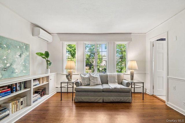 144 N Chatsworth Avenue, Larchmont, NY 10538