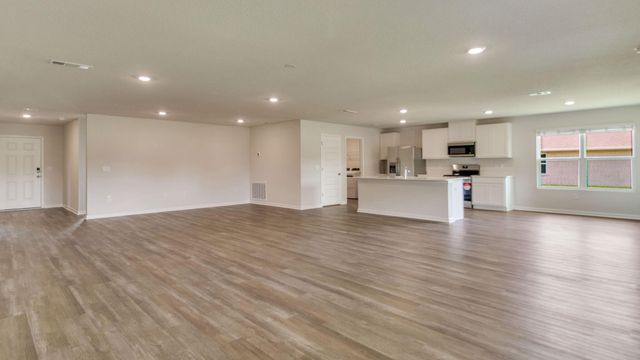 5749 Dearing Street, Crestview, FL 32539