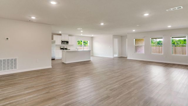 5749 Dearing Street, Crestview, FL 32539