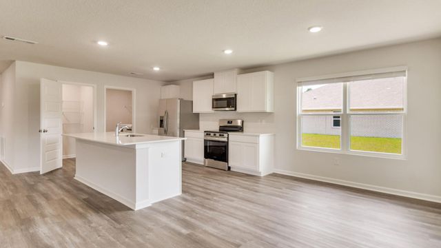 5749 Dearing Street, Crestview, FL 32539