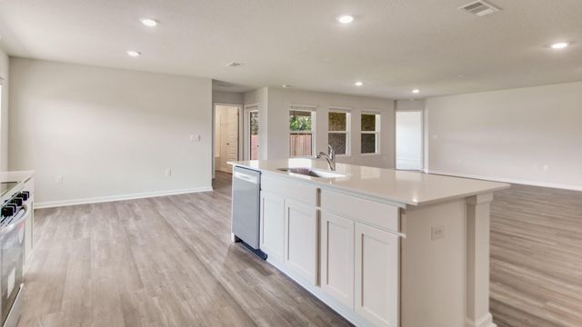 5749 Dearing Street, Crestview, FL 32539