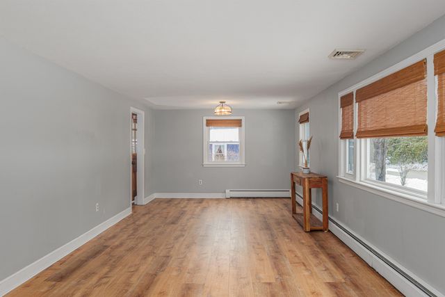 5 Maple Avenue, Atkinson, NH 03811