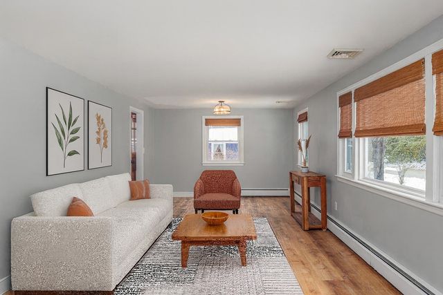 5 Maple Avenue, Atkinson, NH 03811